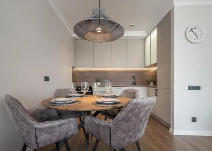 Sun In The * Κλαϊπέντα